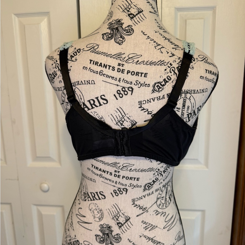 Black and Blue Cacique Trim Bra with front bow/ padded - Picture 2 of 5
